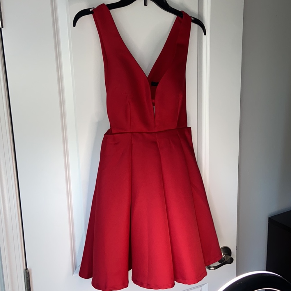 Dress - Picture 2 of 3